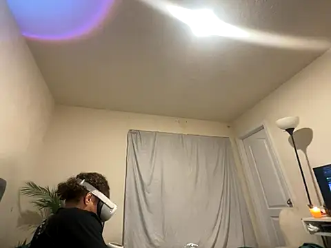 shurthingx online show from December 17, 8:54 am