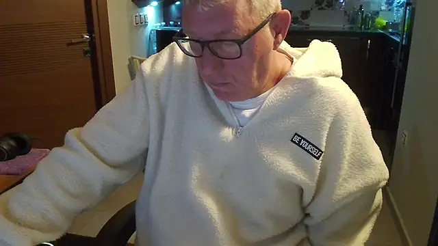 JamesBauer online show from February 21, 4:46 am