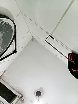 Dglo0000 online show from October 12, 7:46 am