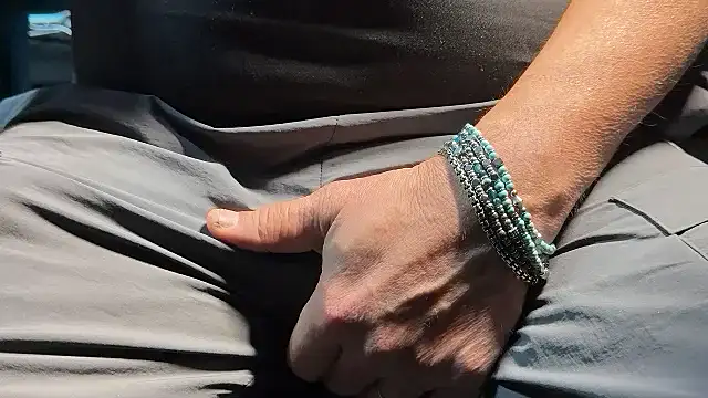 Max 965 online show from January 6, 4:55 pm