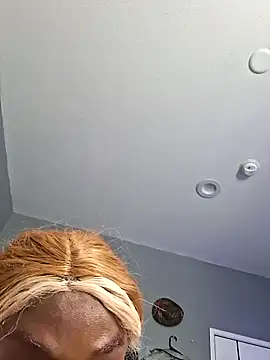 ItsBarbieBitcxxxx69 online show from October 14, 7:21 pm