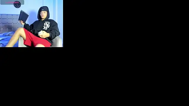 Snapshot of samxx_muscle chatting on October 2, 3:27 pm samxx muscle online show from October 2, 3:27 pm