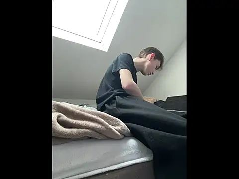 colar55x online show from February 7, 2:56 pm