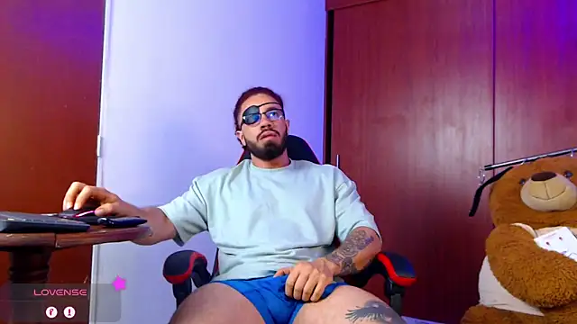 Snapshot of pirata_fitness chatting on September 18, 11:34 am pirata fitness online show from September 18, 11:34 am