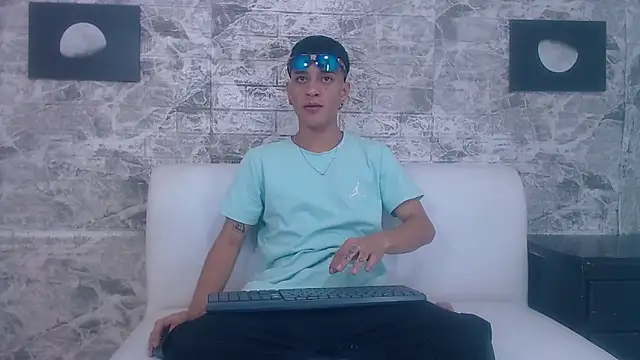 Matt Ruso online show from October 12, 8:03 pm