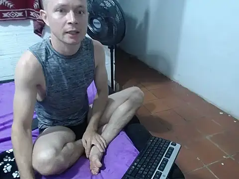 hot mann11 online show from October 12, 7:35 am