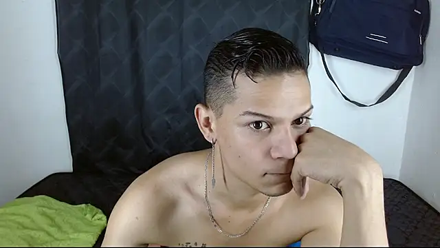 axce1 boy24 online show from November 20, 3:33 pm