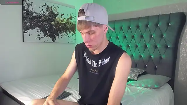 Robbin Blaze online show from April 16, 4:56 am