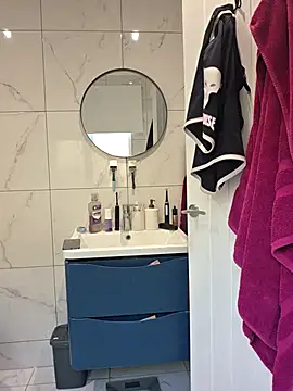 CloudyMuscleBeefy online show from December 14, 2:24 pm