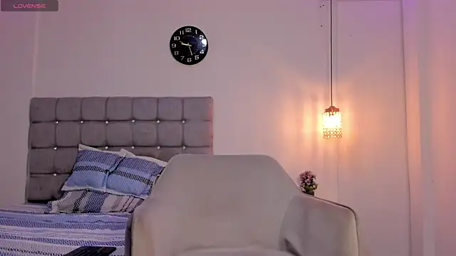 Santy Stump online show from October 11, 12:25 am