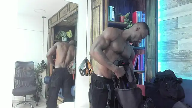 MarcusBlack  online show from November 28, 11:56 am