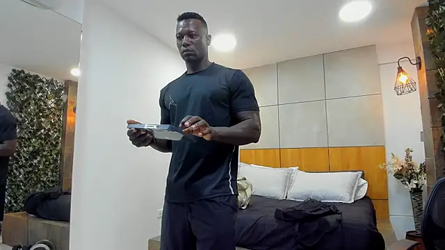 MarcusBlack  online show from January 6, 11:47 am