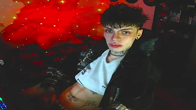 Snapshot of prince_x_dark chatting on September 24, 4:01 am prince x dark online show from September 24, 4:01 am