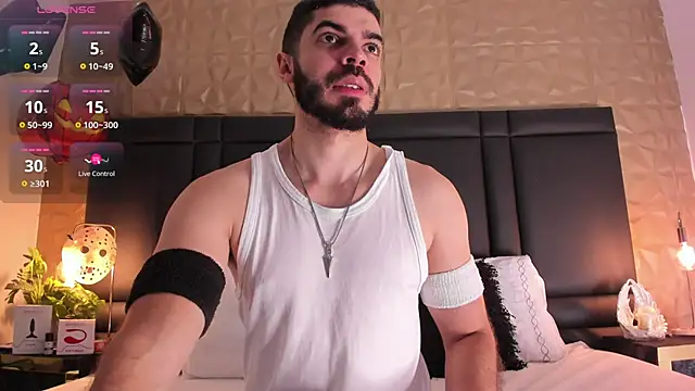 AxelThompson  online show from October 18, 12:43 pm