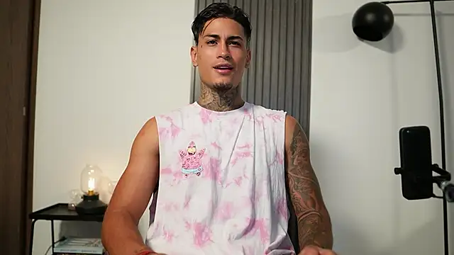 AxelVilla  online show from October 8, 8:02 pm