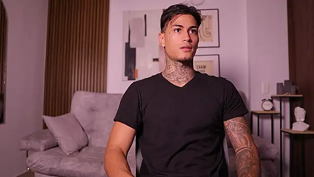 AxelVilla  online show from October 1, 11:41 pm