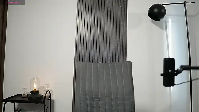 AxelVilla  online show from November 5, 8:44 pm