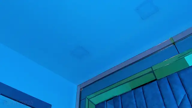 Sebax Young online show from October 18, 8:25 pm