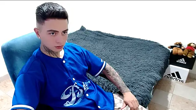 santii ss online show from October 28, 10:56 pm