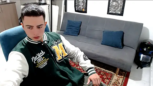 santii ss online show from December 1, 2:14 am