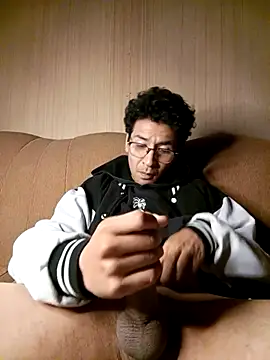 LecheDeSoya666 online show from November 5, 4:03 am