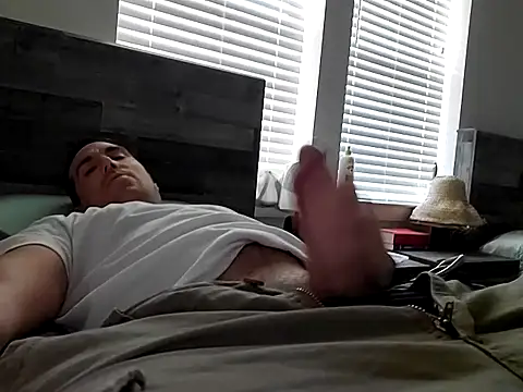 jonnyBgood2451 online show from October 12, 8:14 pm