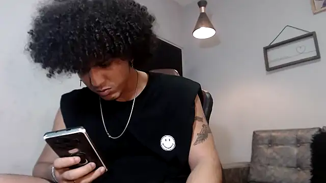 Xfire boy69 online show from November 13, 5:50 pm