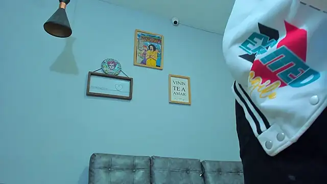 Xfire boy69 online show from January 14, 9:29 pm