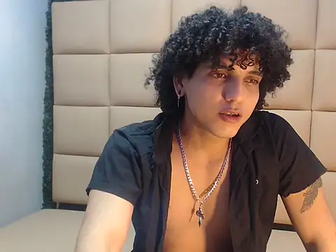 Snapshot of Xfire_boy69 chatting on September 26, 2:26 pm Xfire boy69 online show from September 26, 2:26 pm