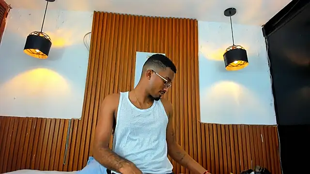 Darwin mayo online show from October 27, 5:37 pm