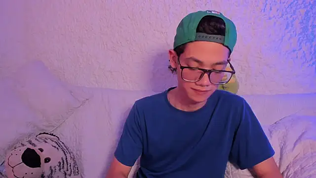 thiago kinghot online show from September 10, 2:59 pm