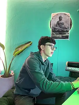 mathias saenz online show from March 17, 7:38 pm