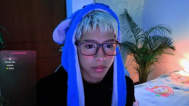 taichi bluy online show from October 19, 2:38 am