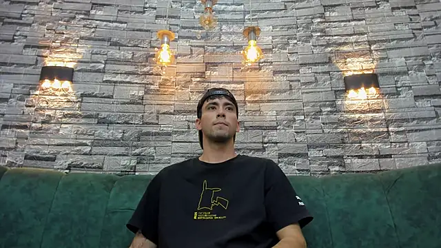 mike whitee online show from September 8, 3:00 pm