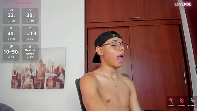 tristan gold online show from September 27, 7:01 pm