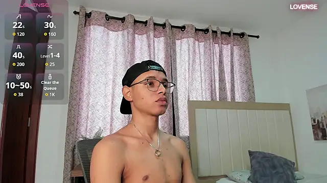 tristan gold online show from September 18, 3:25 pm