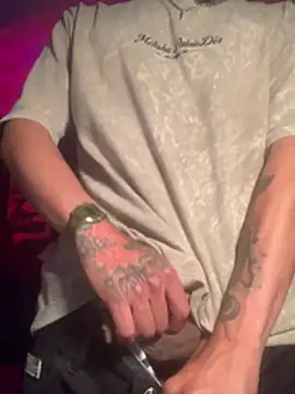 malek xarx  online show from January 15, 1:20 am