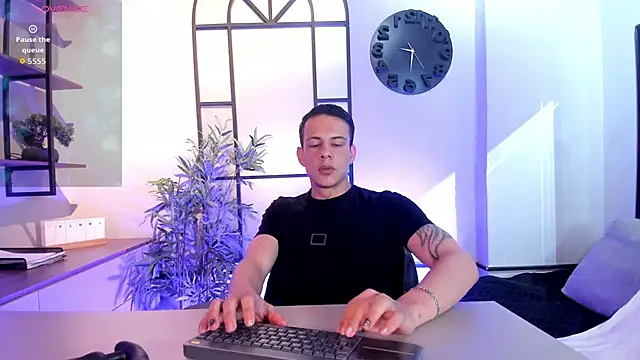 Snapshot of Dustin_Sonne chatting on September 24, 3:50 am Dustin Sonne online show from September 24, 3:50 am