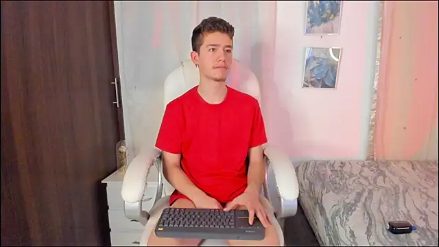 ThiagooJames online show from October 12, 2:49 am