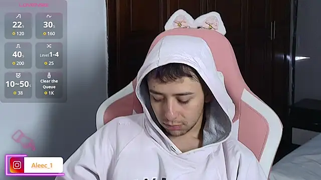 Aleecandrews online show from September 24, 7:45 pm