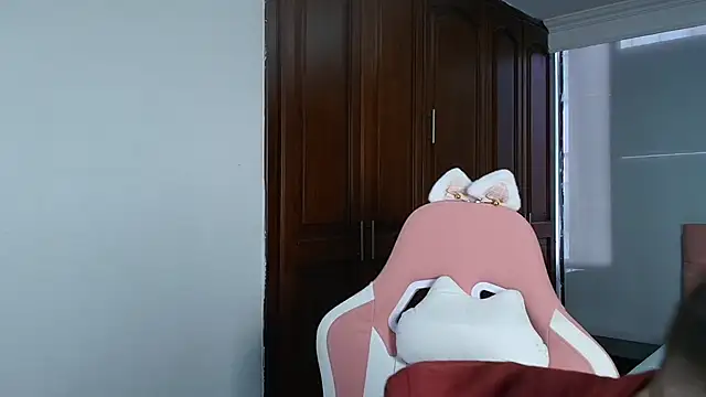 Aleecandrews online show from September 23, 7:35 pm