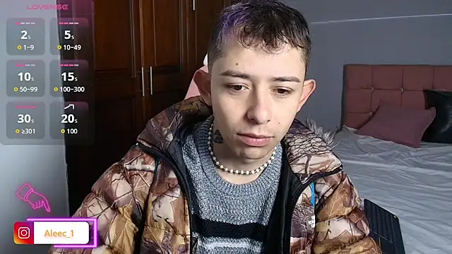 Aleecandrews online show from September 27, 7:45 pm