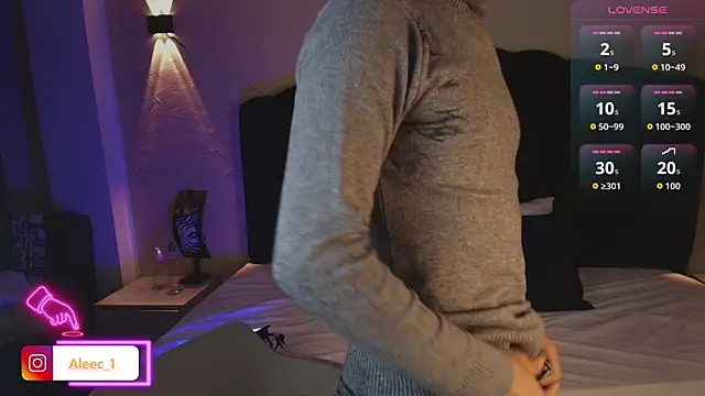 Aleecandrews online show from September 9, 7:35 pm