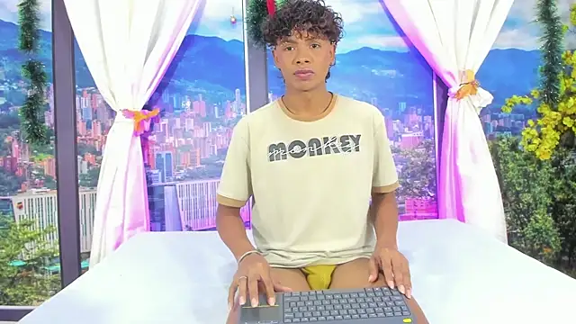 MilthonDelis online show from December 5, 3:24 am