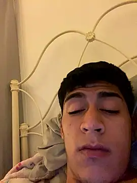 BadboyXXXMZ online show from January 17, 3:09 am