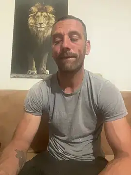 Fabrizzio18  online show from July 23, 8:50 pm