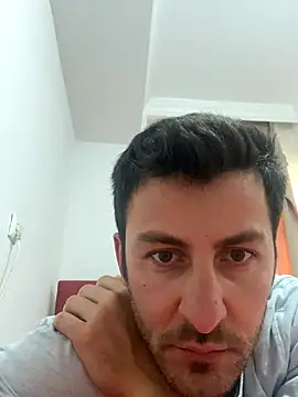 emredenizz07 online show from October 8, 7:57 am