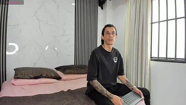 JackAndRosse  online show from January 15, 2:09 pm