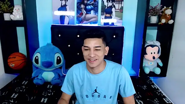 x oliver x online show from November 13, 3:33 am