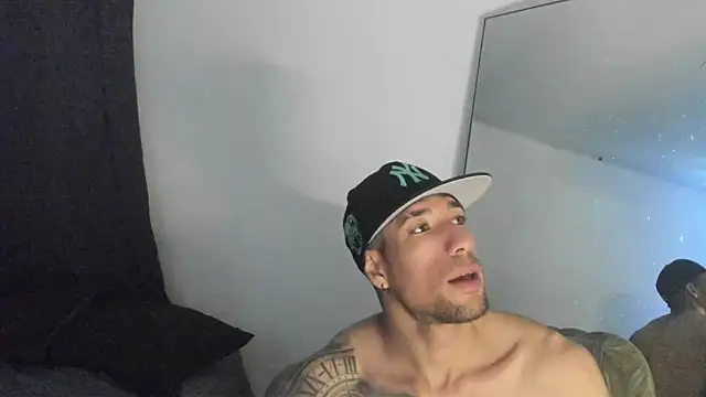 ThiagoLugo online show from March 7, 6:11 am